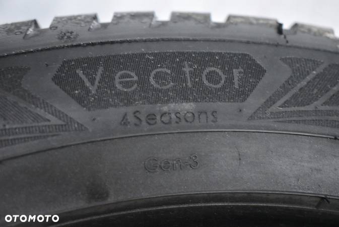 Goodyear Vector 4Seasons SUV G3 225/50R18 99W XL rant ochronny - 2