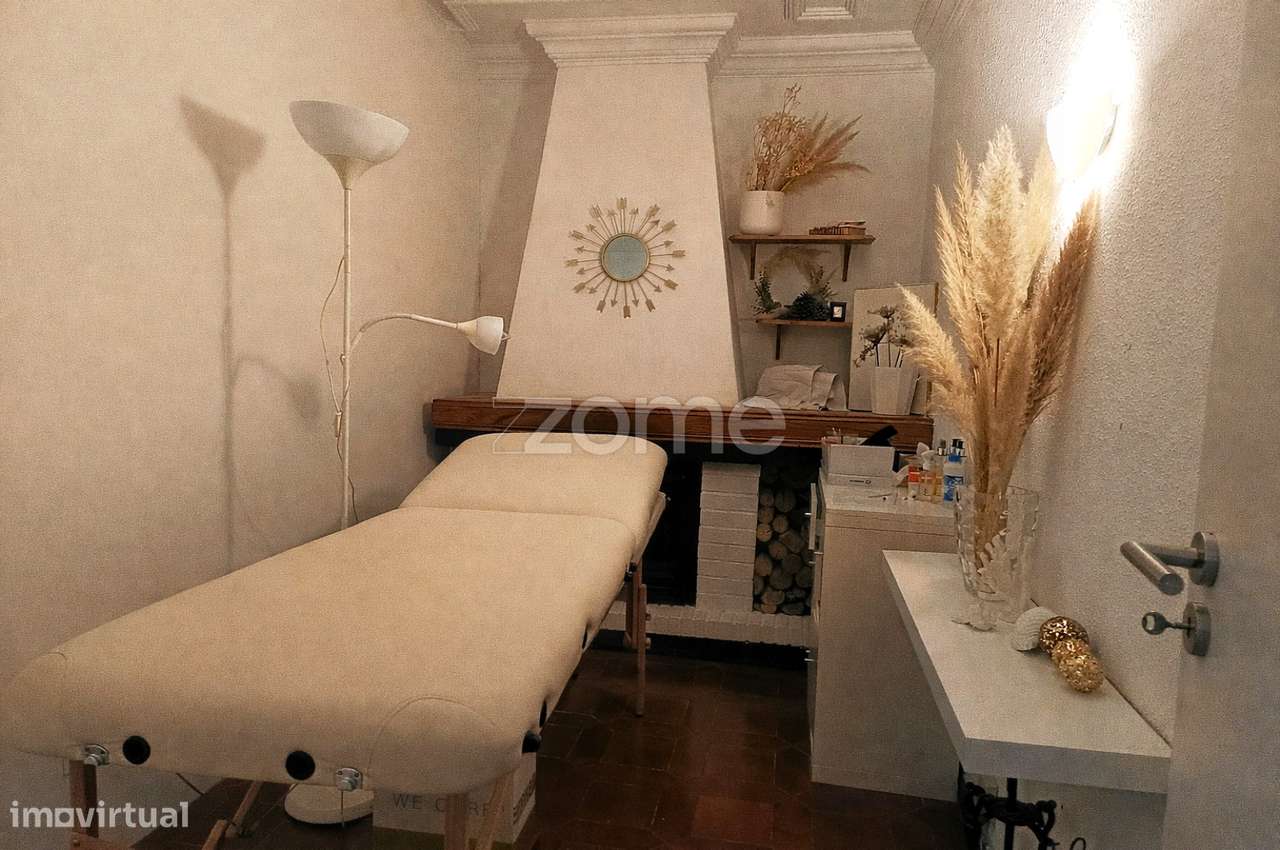 Apartamento T3 de cobertura, com terraço e garagem-5