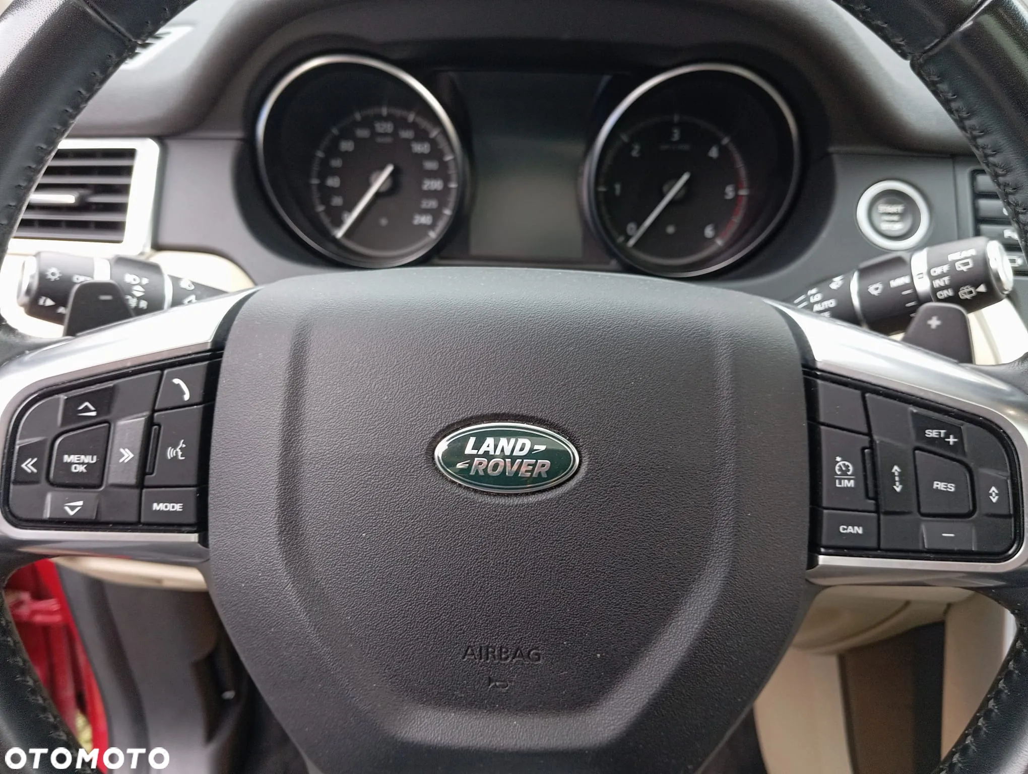 Land Rover Discovery Sport 2.0 D180 HSE - 11