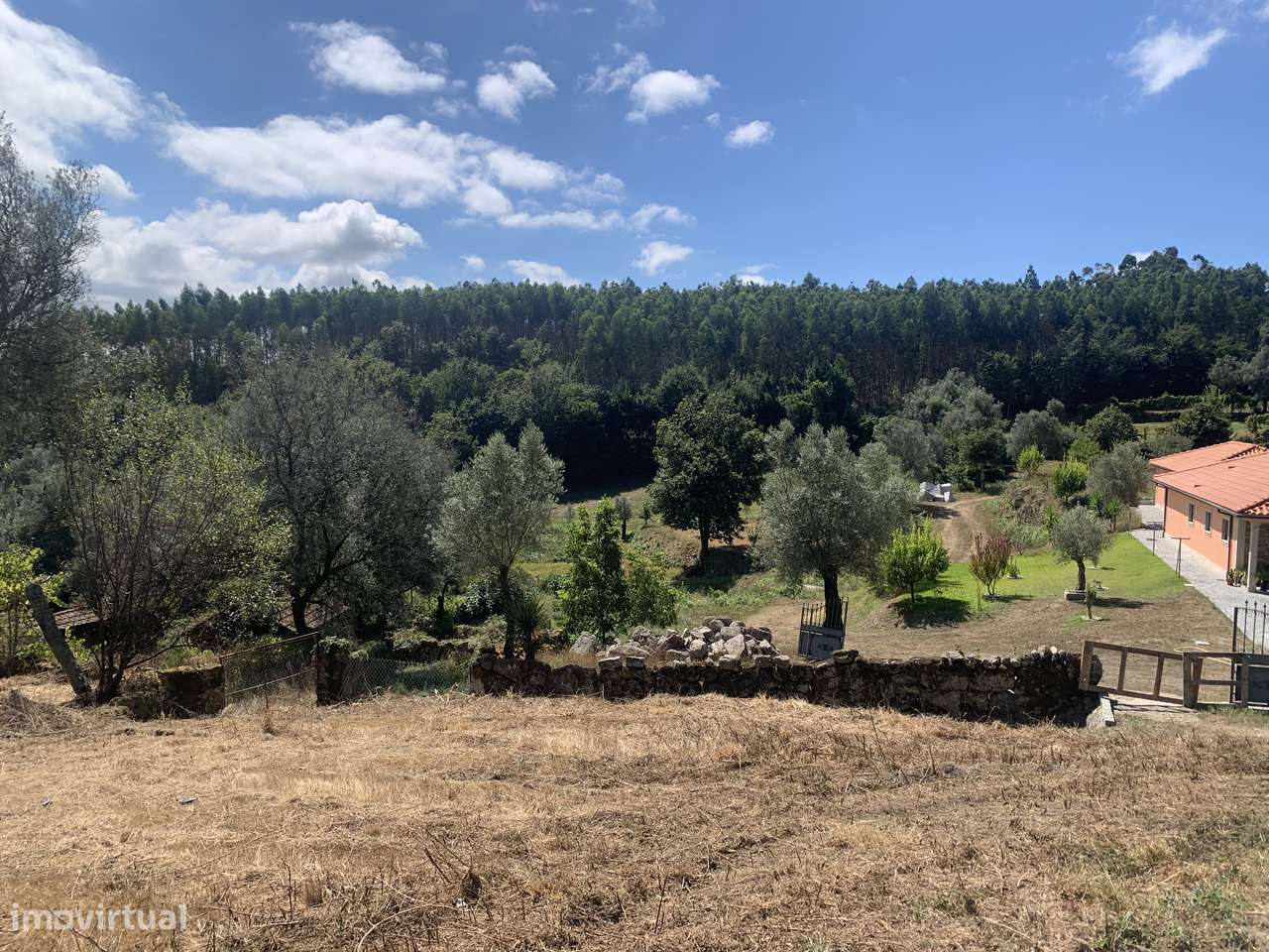 Terreno de 700m2 c/ Ruina-14