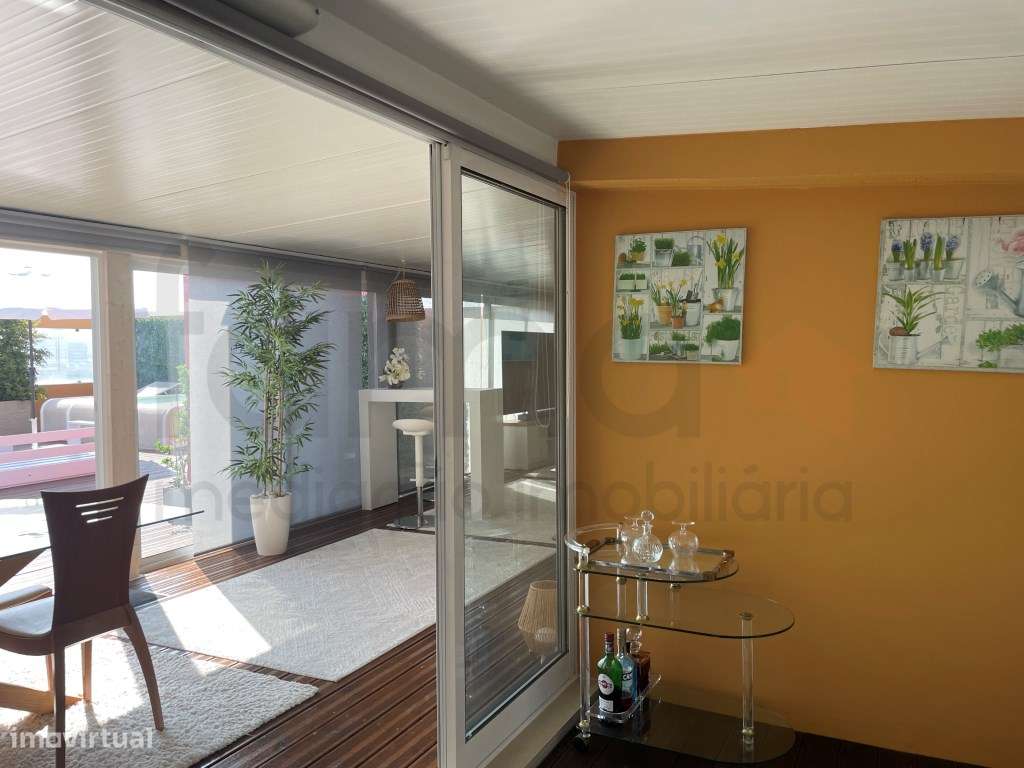 Penthouse Exclusiva com Terraço Panorâmico - Setúbal-7