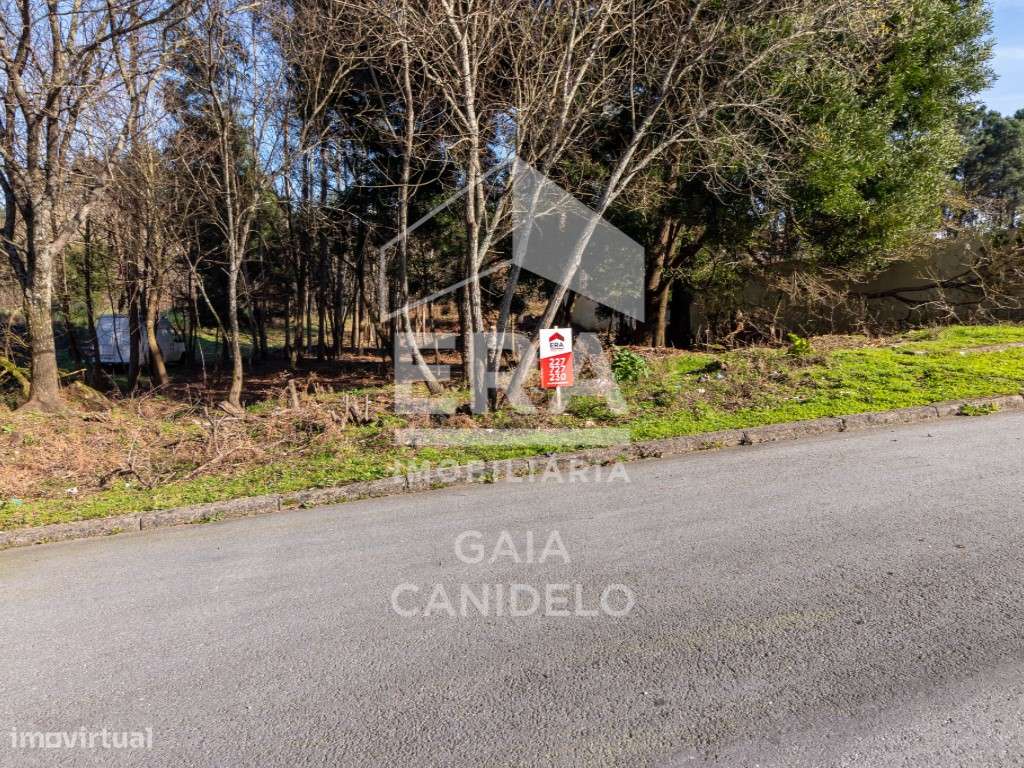 Lote com 760 m² Para Moradia - Grande imagem: 2/6