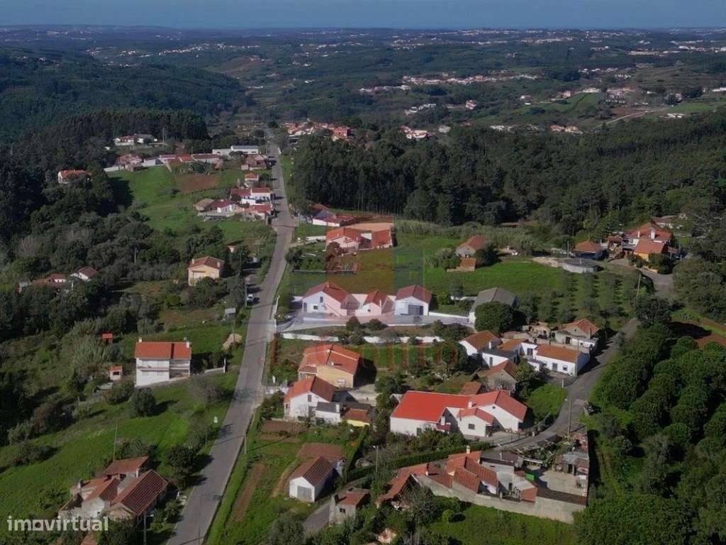 Moradia T3 em São Clemente, Alvorninha-32