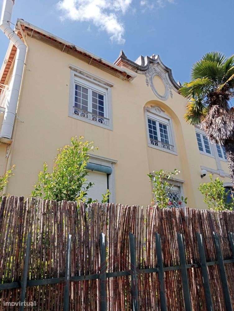 Moradia independente no Restelo, Belém-5