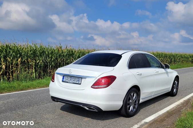 Mercedes-Benz Klasa C 180 9G-TRONIC Avantgarde - 17