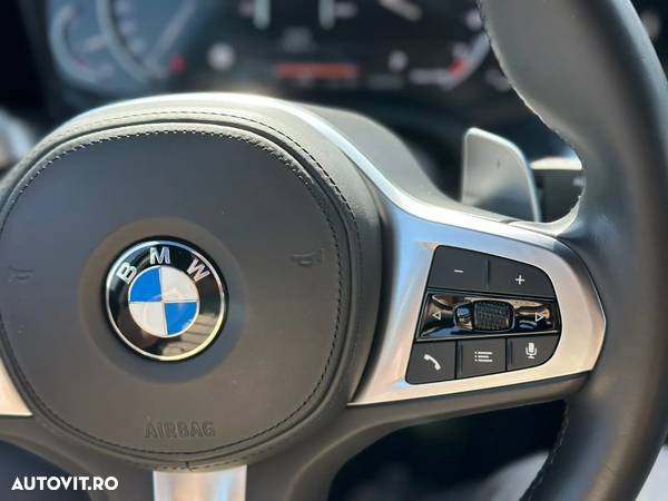 BMW Seria 3 330i AT M Sport - 16