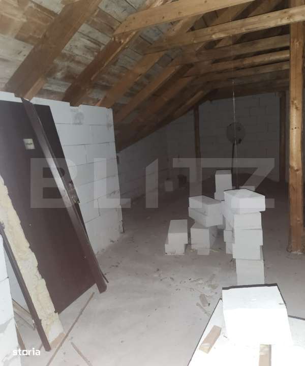 Apartament renovabil, etaj POD, zona Cetatii - Imagine principală: 2/5