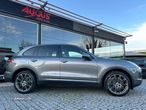 Porsche Cayenne - 2