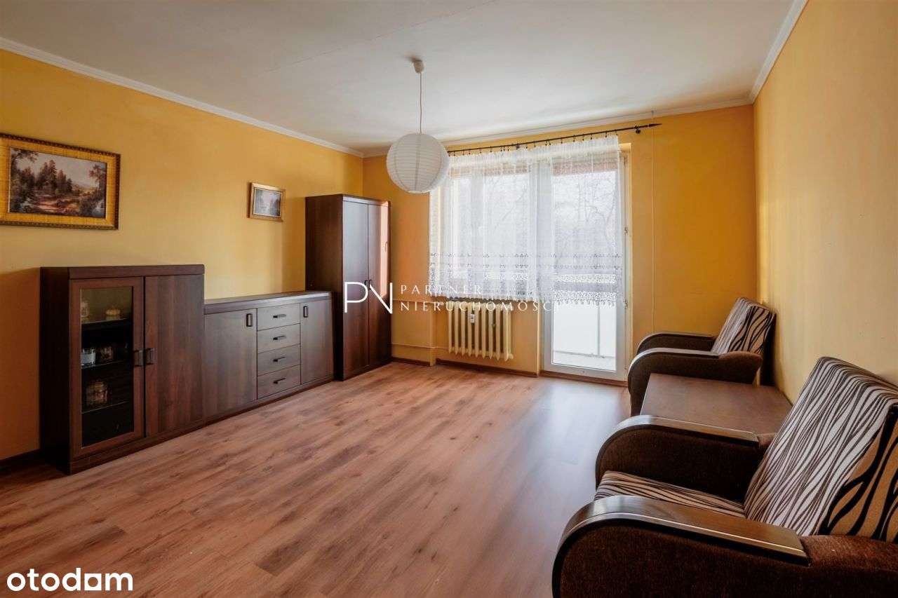 Kawalerka ul. Warmińska 1 piętro z balkonem-2