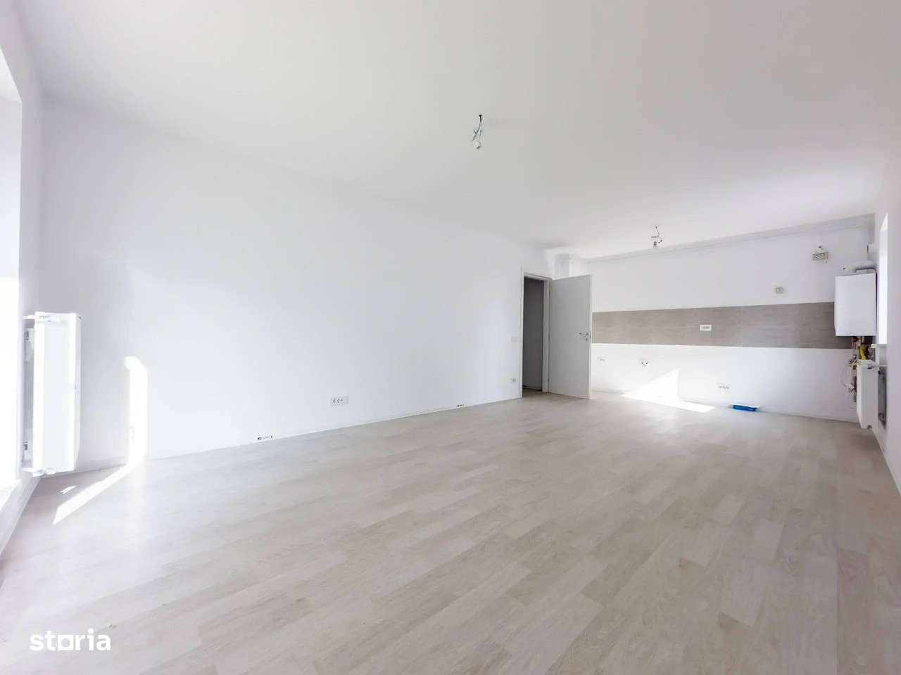 3 camere gradina Metrou Teclu Titan Fara TVA-6