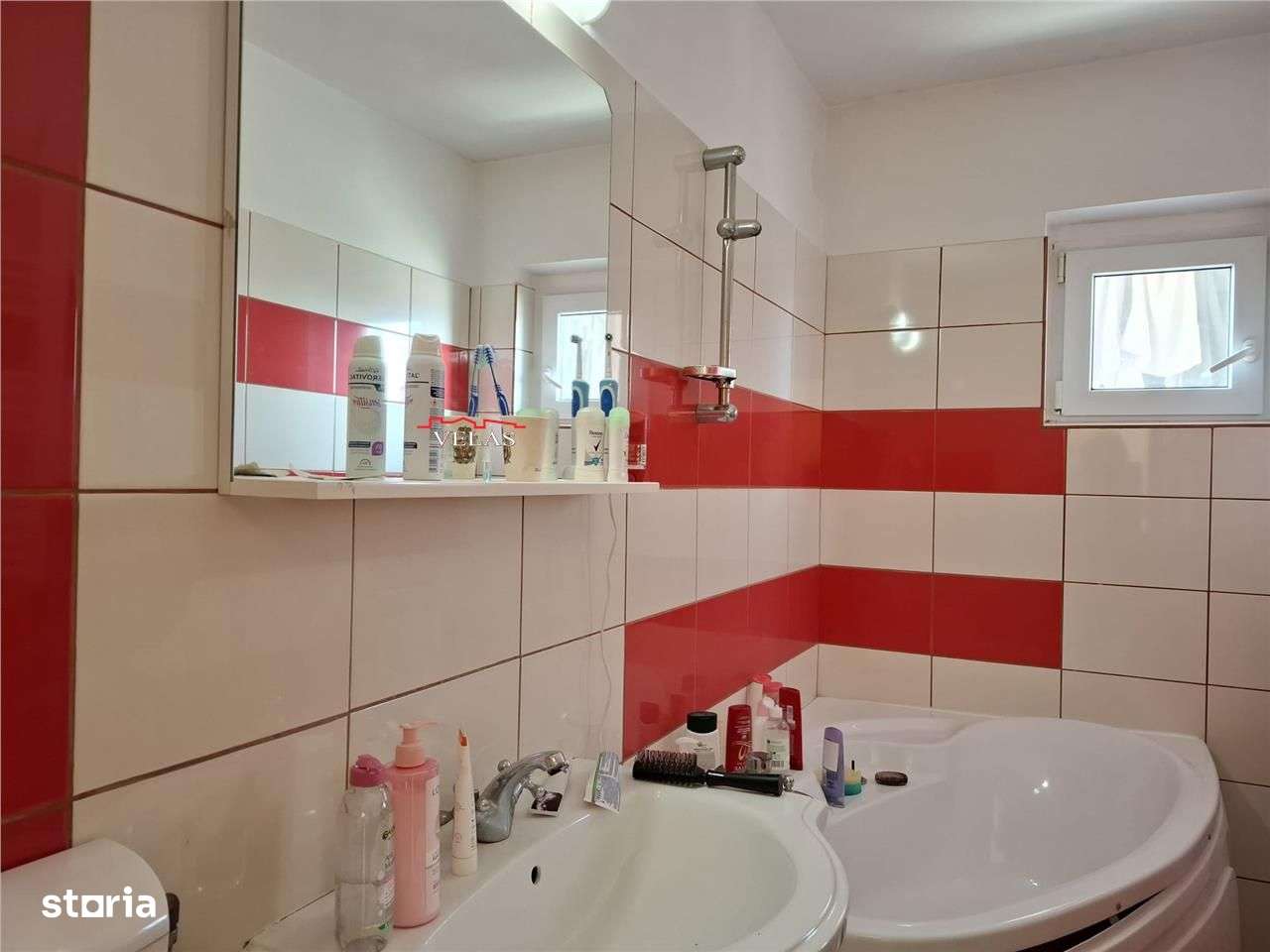 Apartament 3 camere, et 3, CT, balcon mare, doua bai-9