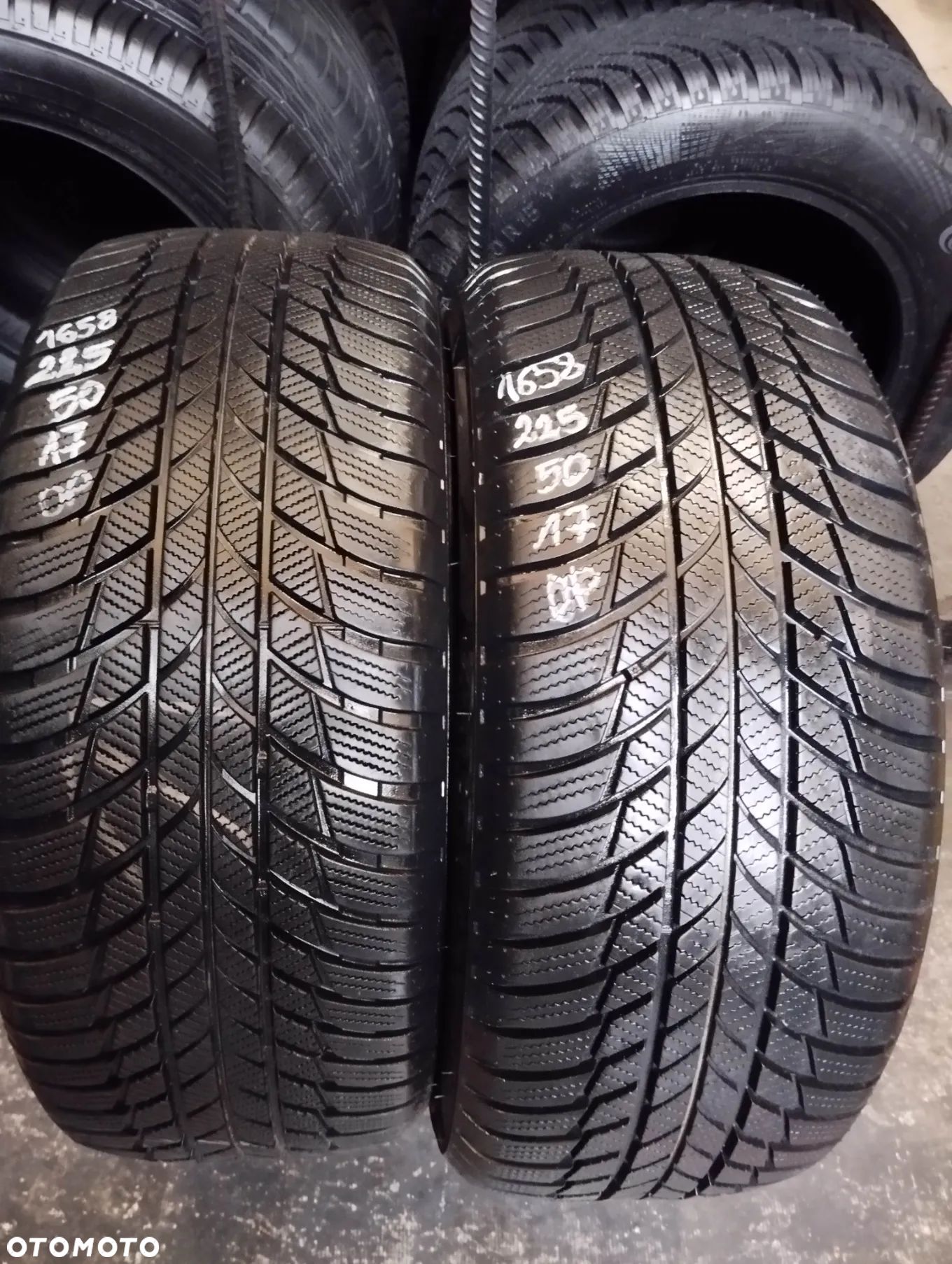 BRIDGESTONE BLIZZAK LM001 225 50 17 98H XL 2022 - 1