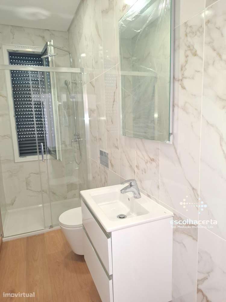 Moradia Térrea T4 Nova com Piscina Brejos Azeitão-53