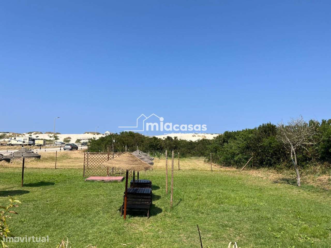 Bar + Quinta com 10.800m² a apenas 130 metros do mar - Grande imagem: 4/12