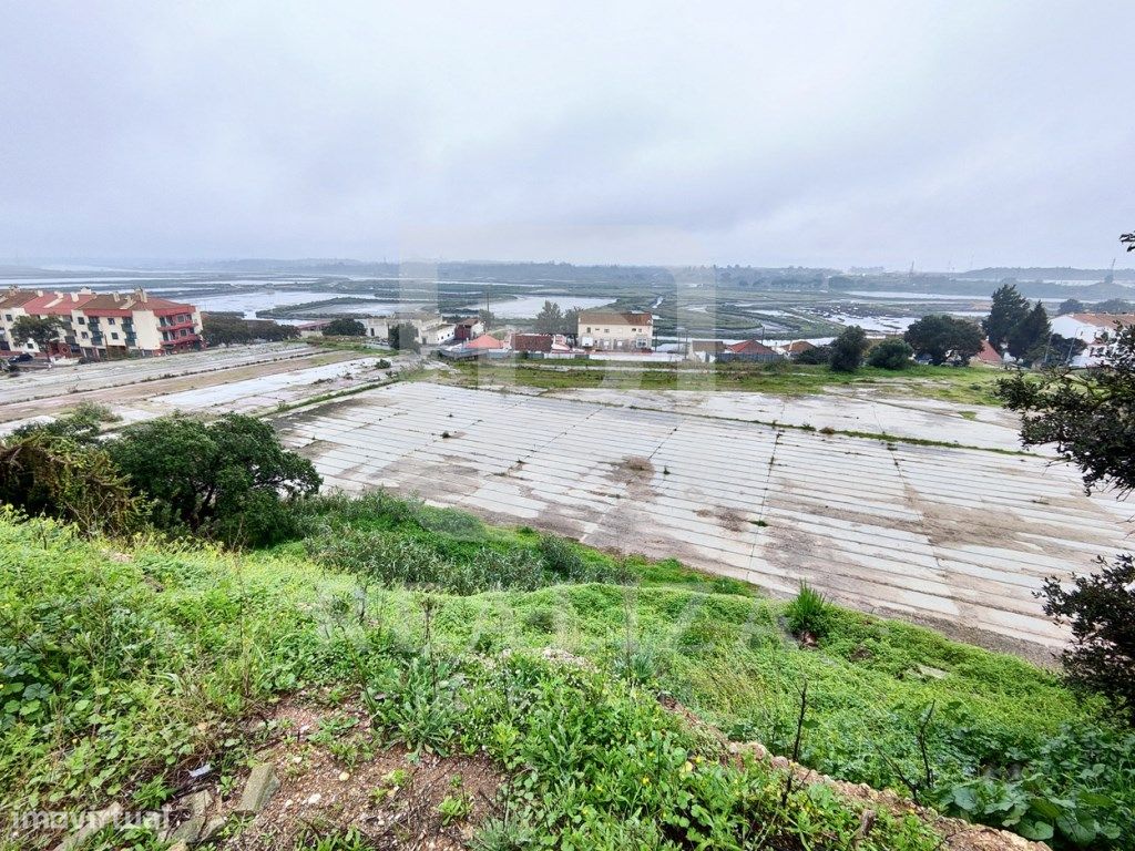 Terreno em Praias do Sado, Setúbal com possibilidades construtivas - Grande imagem: 1/17