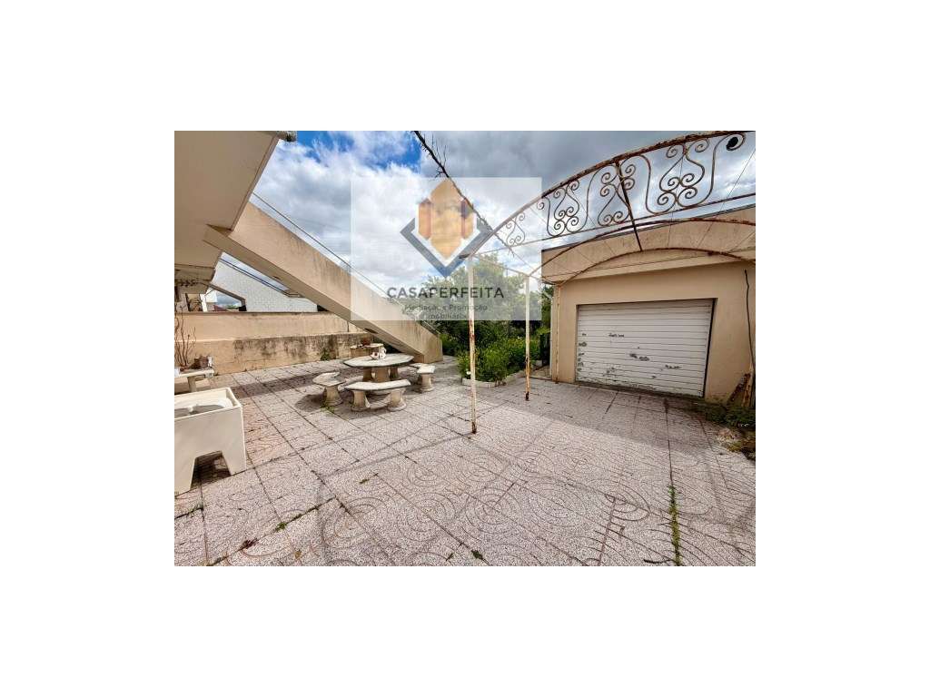 Andar Moradia T3 com Terreno - Avintes-6