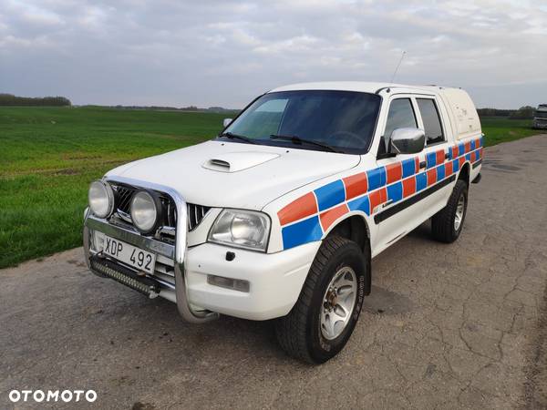 Mitsubishi L200 2.5 TD Intense - 9