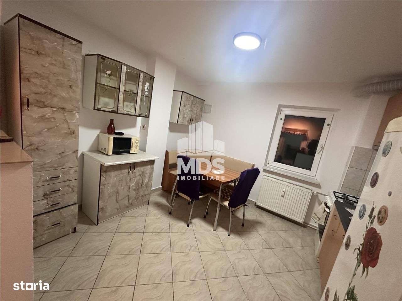 56mp, mobilat si utilat in bloc anvelopat lingă piata Doina-1