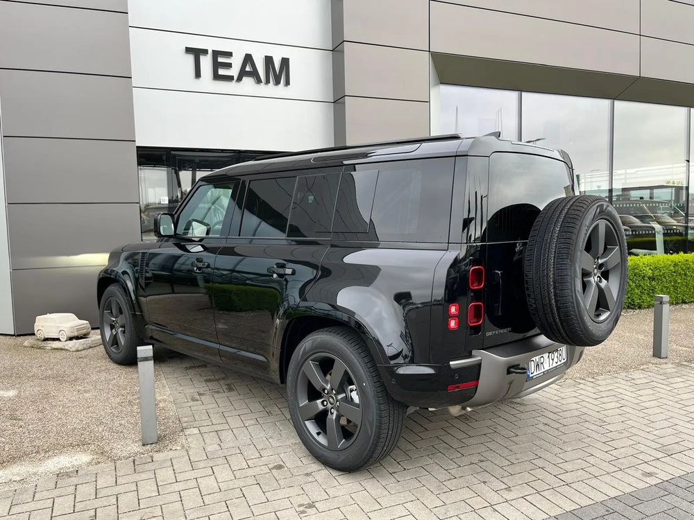 Land-Rover Defender 3.0 Diesel 250 KM — zdjęcie 4