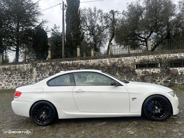 BMW 320 d Coupe - 12