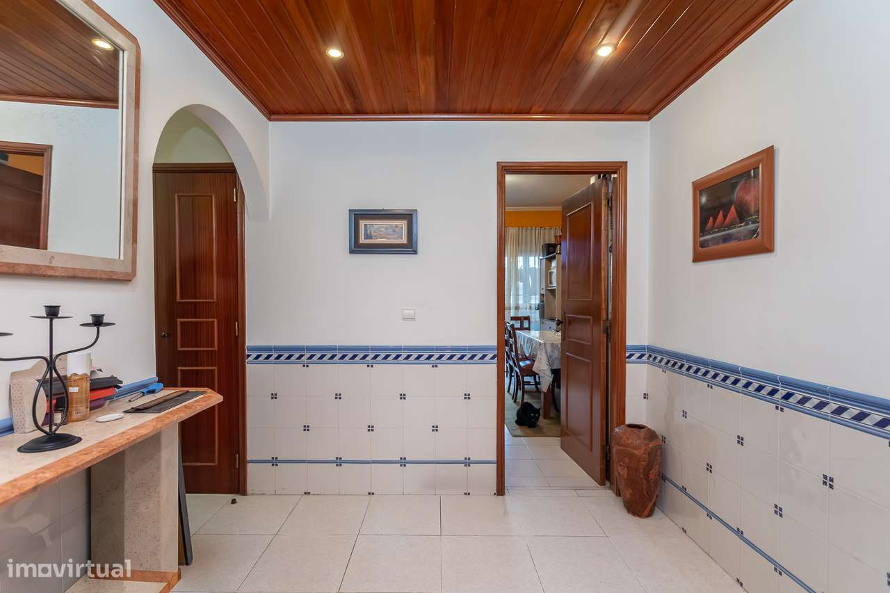 Excelente T2 na Tapada das Mercês-6