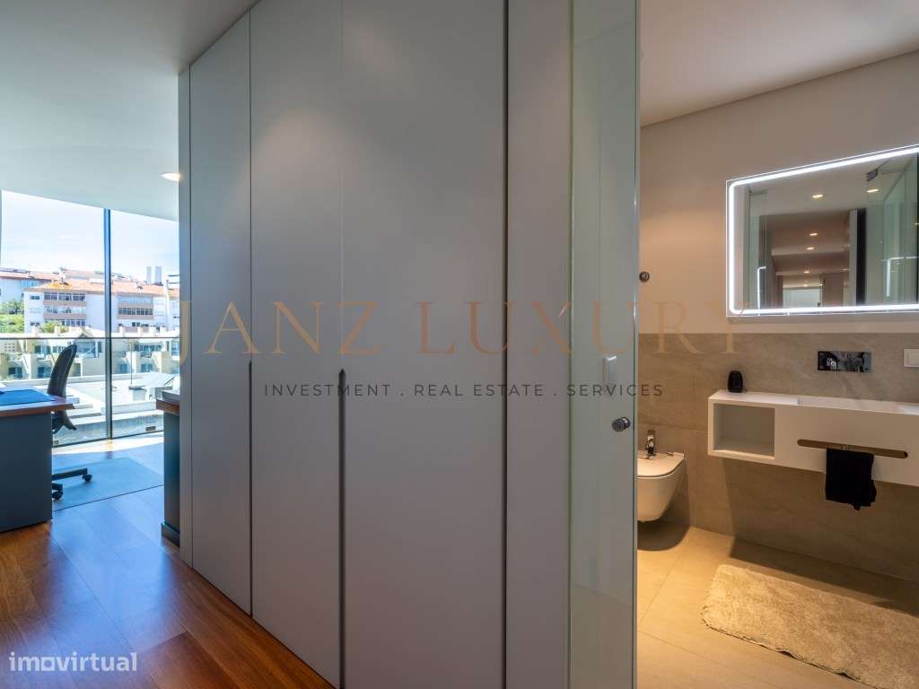 Moradia T4 Contemporânea com Vista Mar Total e Rooftop | Paço de Arcos-18
