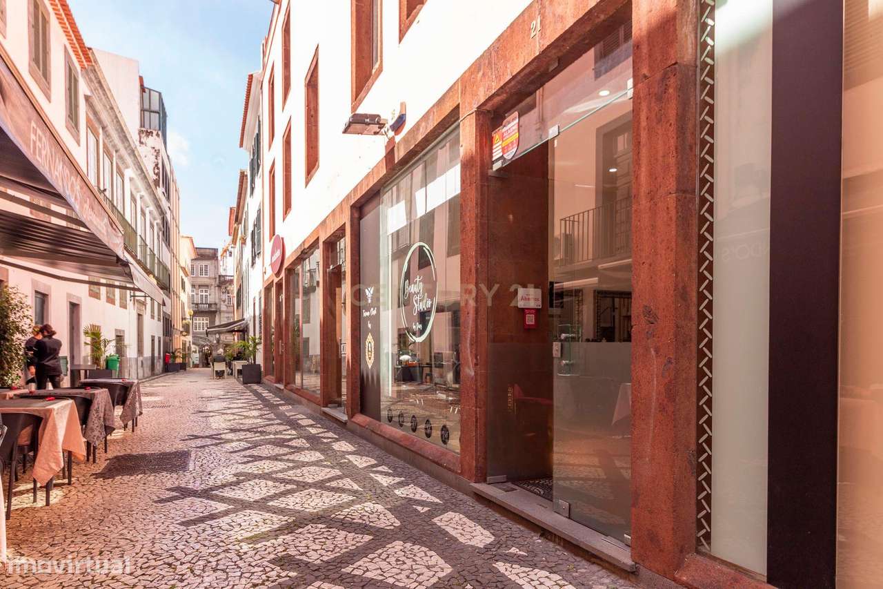 Loja No Centro do Funchal - para Trespasse - Grande imagem: 2/15