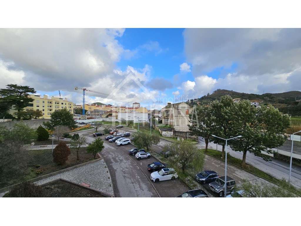 Apartamento estilo duplex T2+1 na Malveira-20