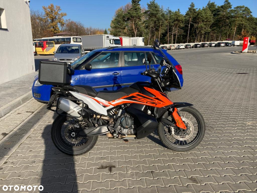 KTM Adventure - 10