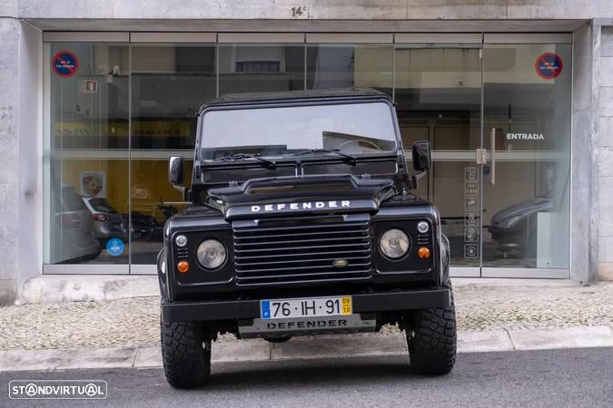 Land Rover Defender - 2