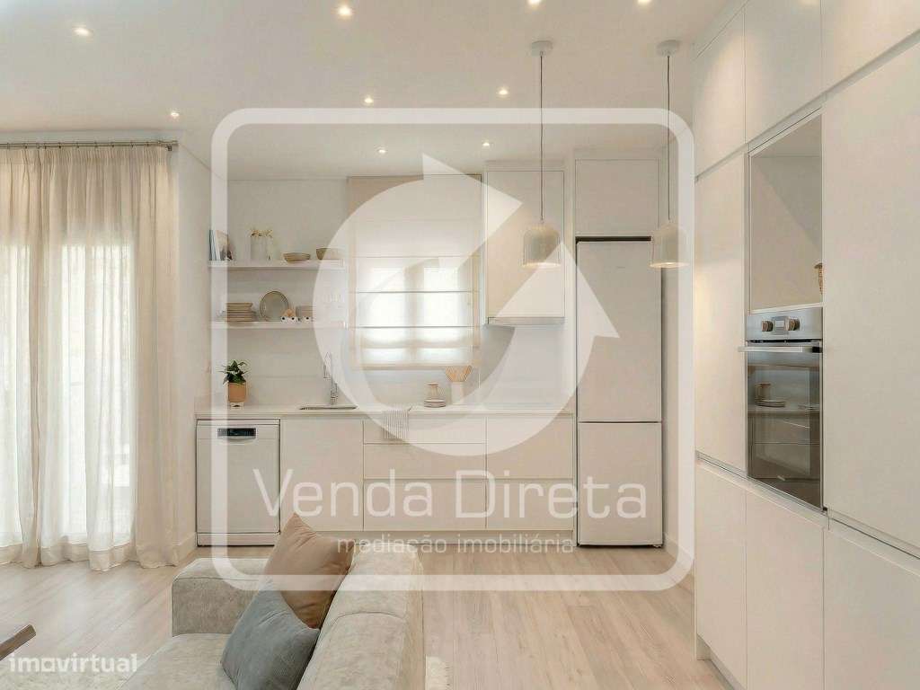 Moradia T4 Duplex com Logradouro perto da Estação Fluvial do Barreiro.-5