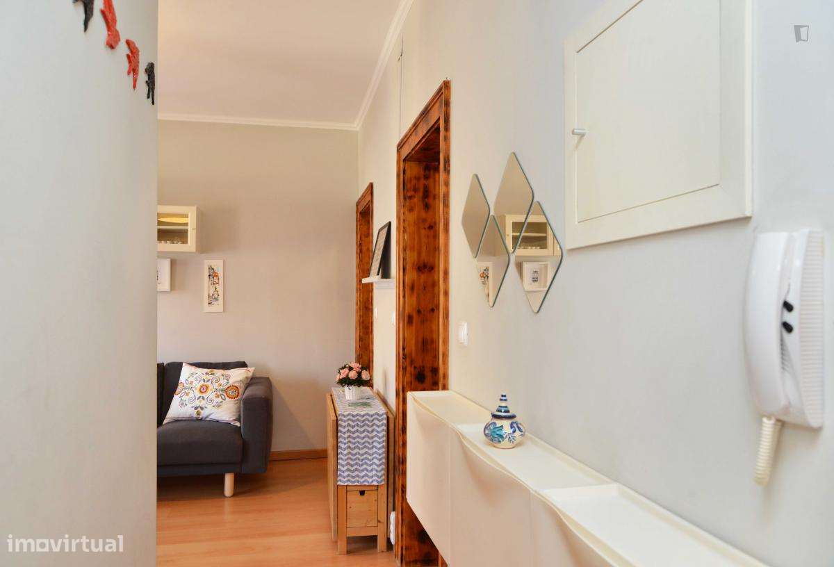 Apartamento com 1 quartos - localizado em Intendente Lisbon - Grande imagem: 2/10