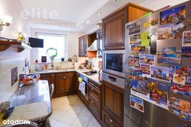 Wygodne trzypokojowe mieszkanie, klimatyzacja-14