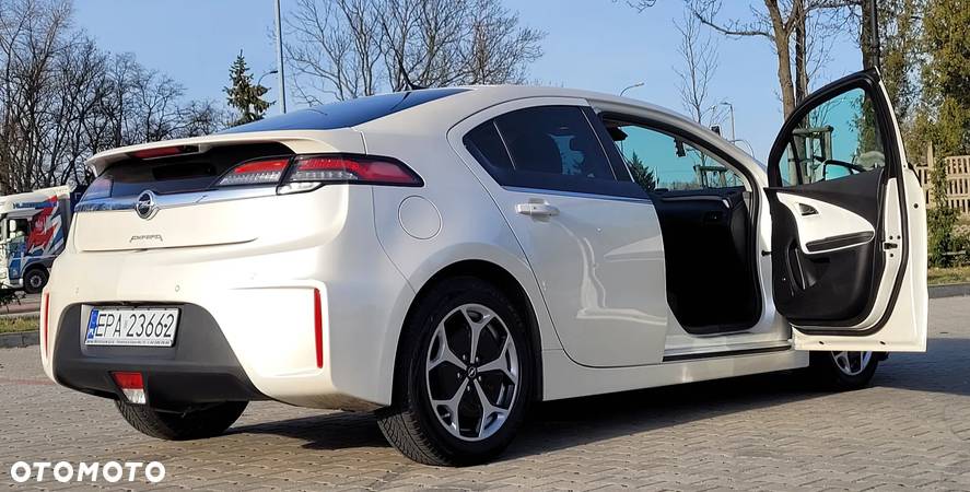 Opel Ampera - 18