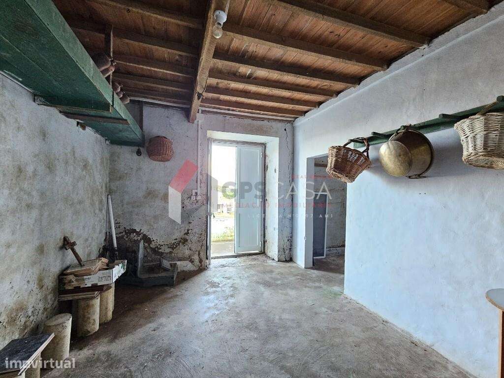 Moradia T4 em Prédio Misto – Fonte do Bastardo-9