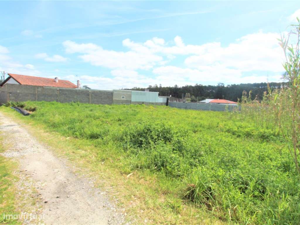 Terreno com boa frente - Grande imagem: 2/3