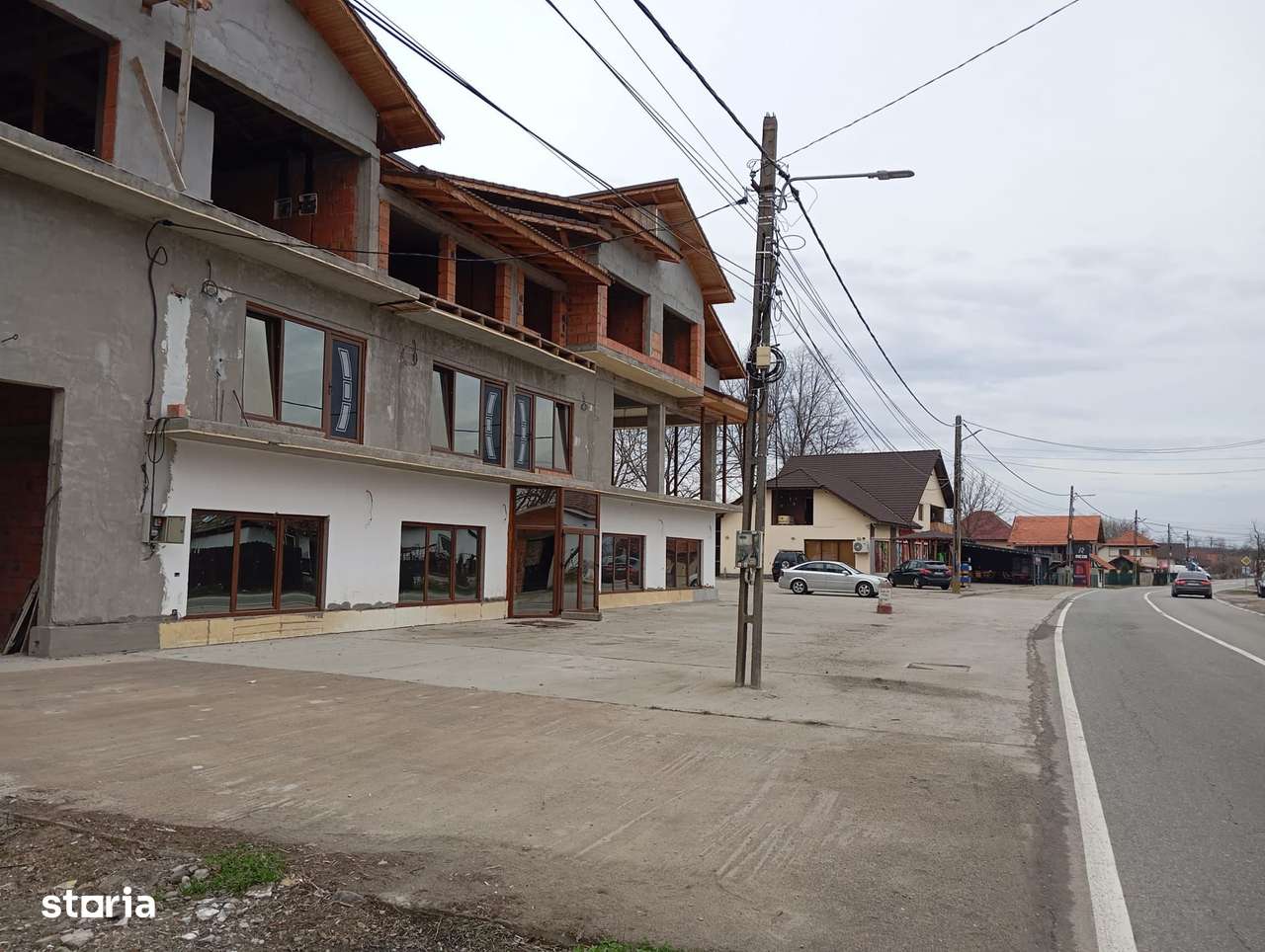 Spațiu comercial, Arcani, vis-a-vis Postul de Poliție - Imagine principală: 4/9