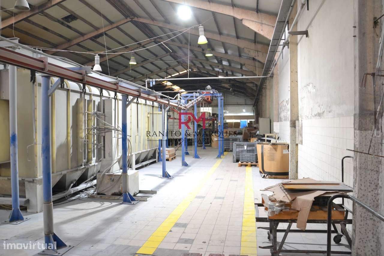 ARMAZÉM INDUSTRIAL COM 4.040M2 | RIO TINTO, GONDOMAR - Grande imagem: 4/24