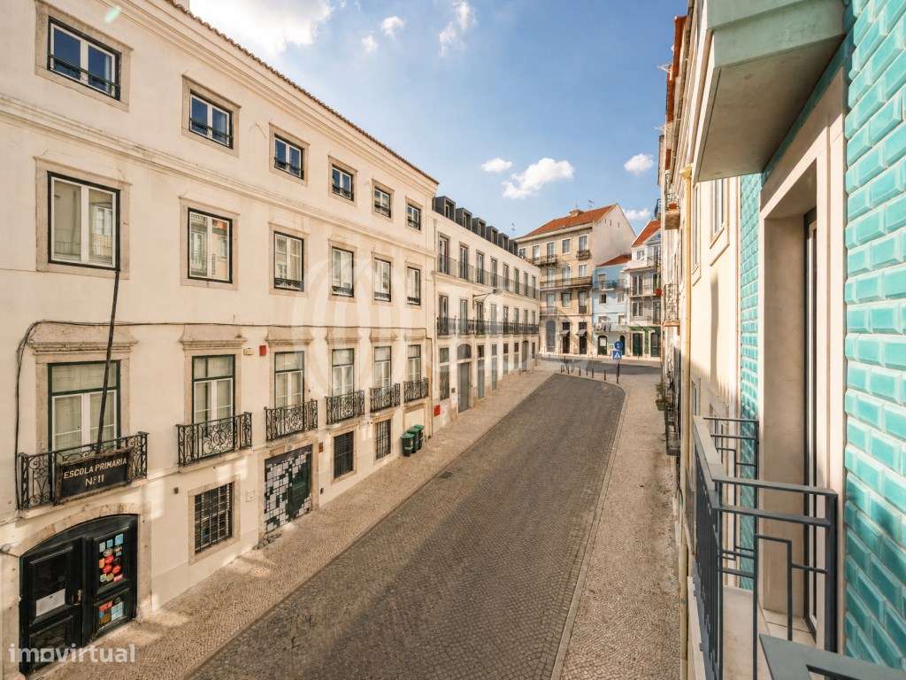 Apartamento T2, com varandas e estacionamento, em Lisboa-36