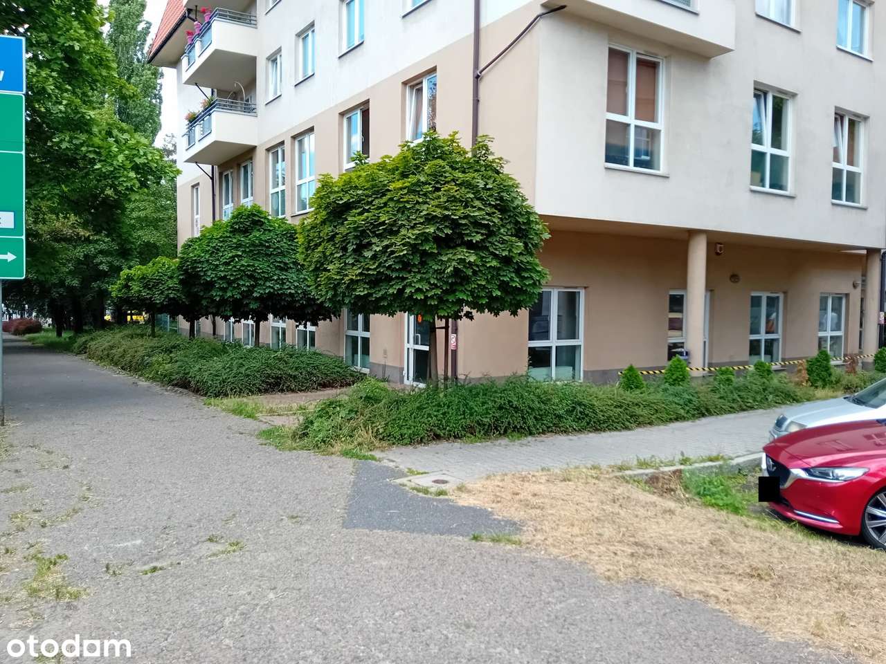 2 miejsca w hali garażowej- lokal na Parterze – pohled 5
