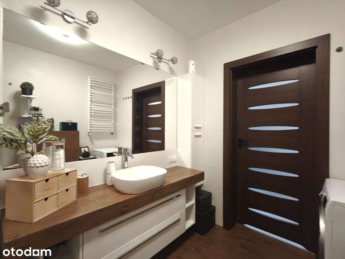 Miejsce Postojowe Gratis! 3 pokoje, balkon-14