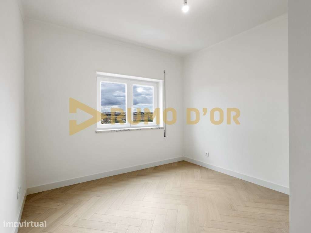 Exclusivo T2 com Vista Mar em Santa Cruz Elegância, Conforto e Loca...-8