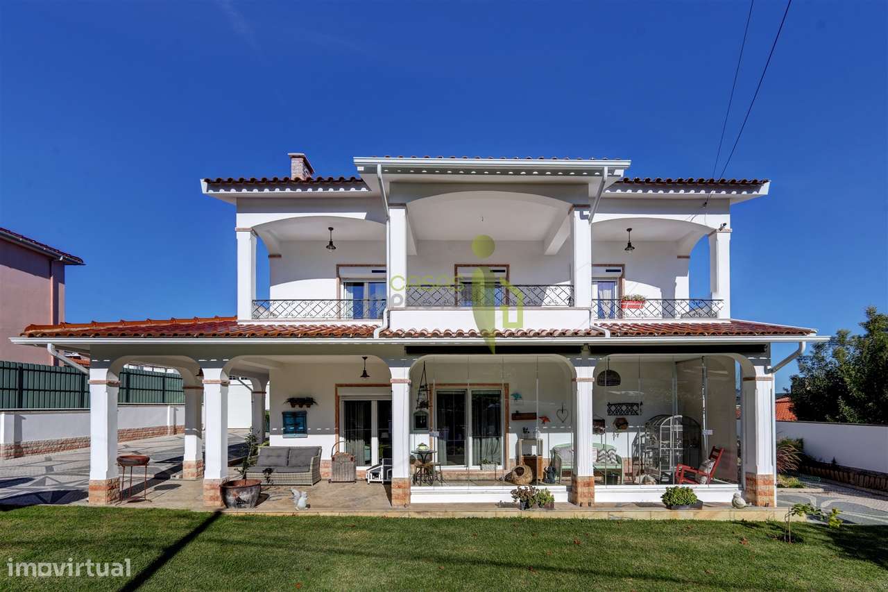 Moradia Clássica T3 transformada em T4, em Rio de Mouro, Sintra-31