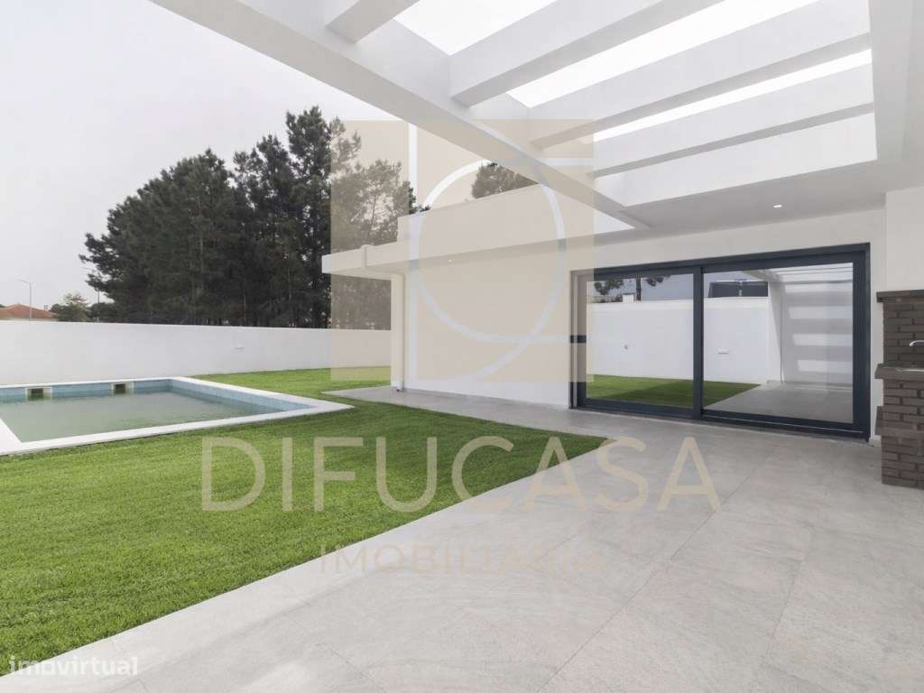 Moradia Isolada Térrea T4 finalizada-16