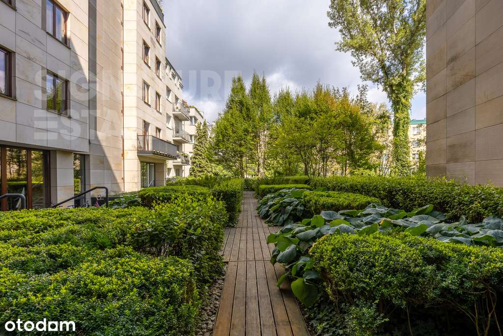 Eleganckie 2 pokoje z tarasem w Klimt House-10