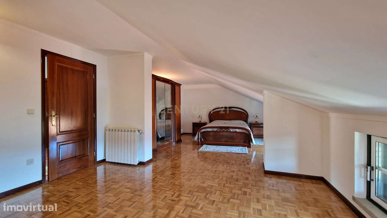 Moradia T7 em pedra com jardim, próxima da cidade de Viseu! - Grande imagem: 5/28