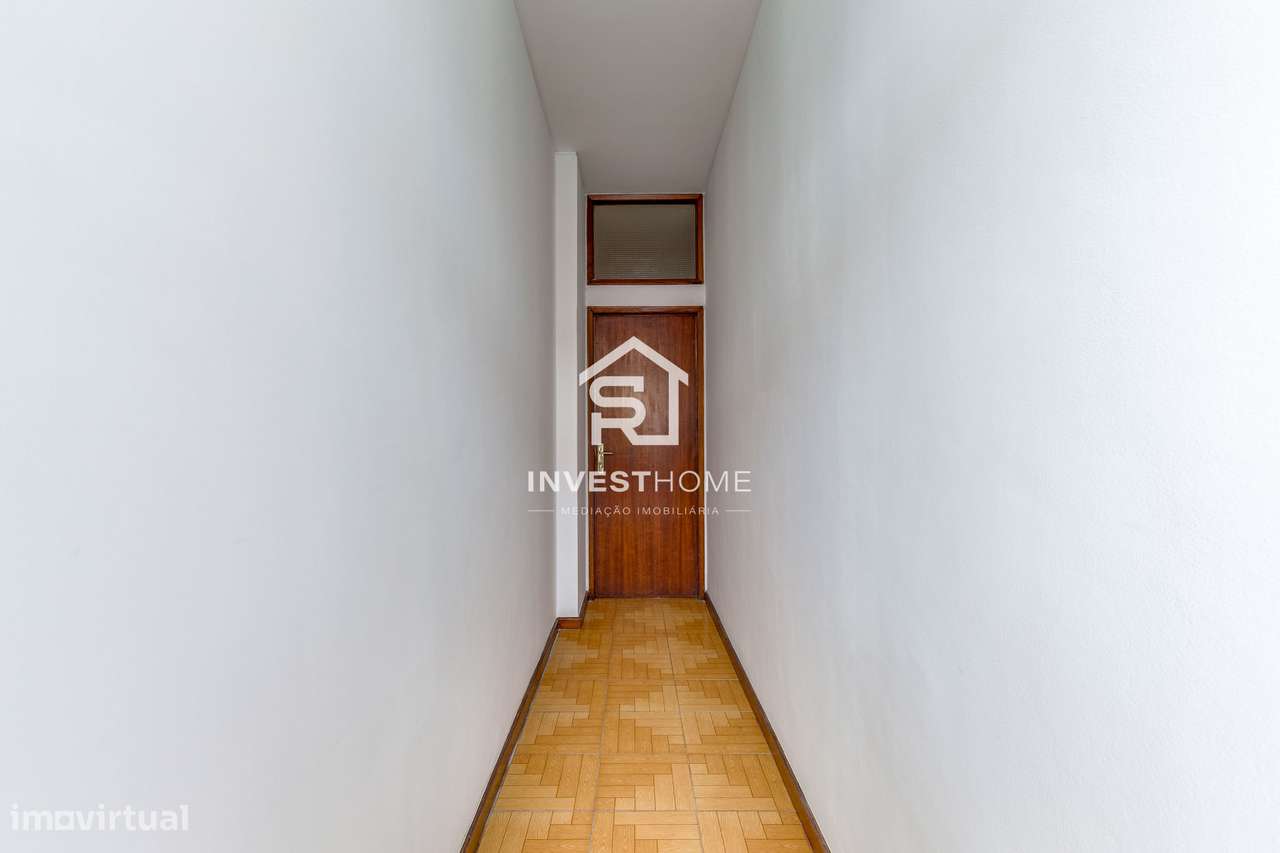 Prédio | 4 Apartamentos T2 | Licença AL ativa | Porto-45