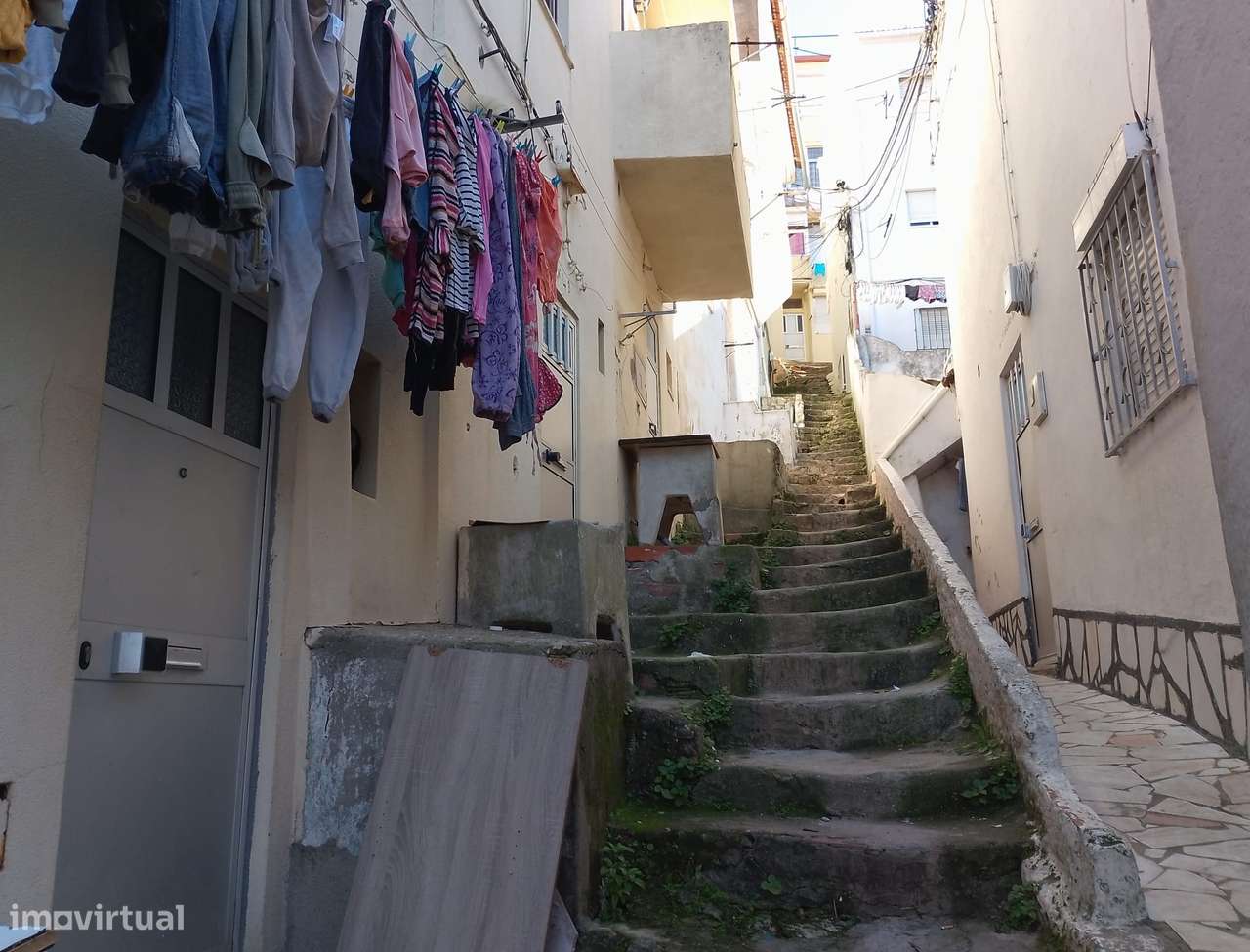 Prédios com 7 fogos-11