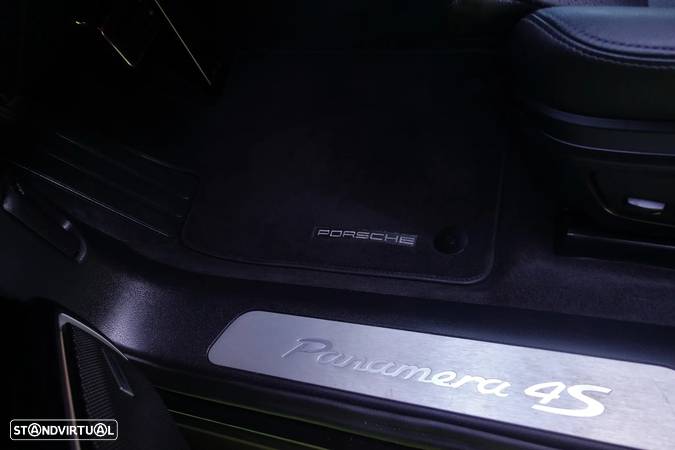 Porsche Panamera 4S E-Hybrid Executive - 42