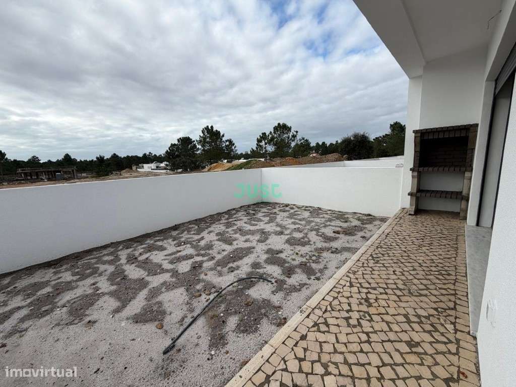 Moradia T3 ótima localização em pinhal do general-10